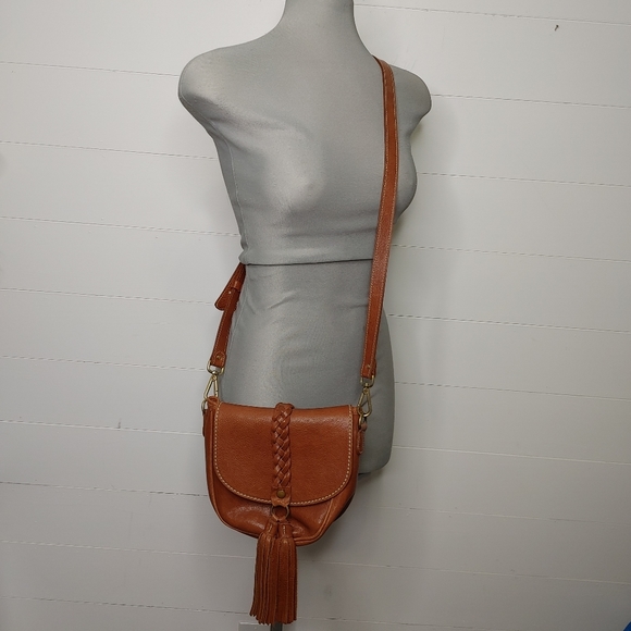Roots Handbags - Rare Roots boho fringe leather crossbody bag